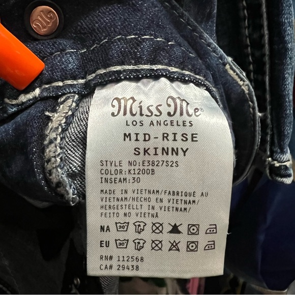 Miss Me Jeans - Picture 6 of 6